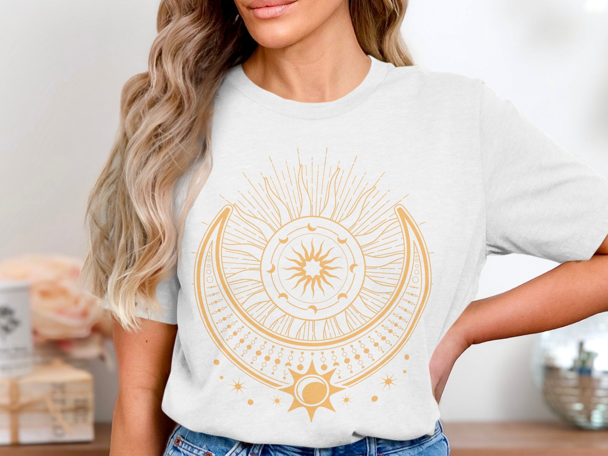 🌞🌙✨ Moon and sunburst design
